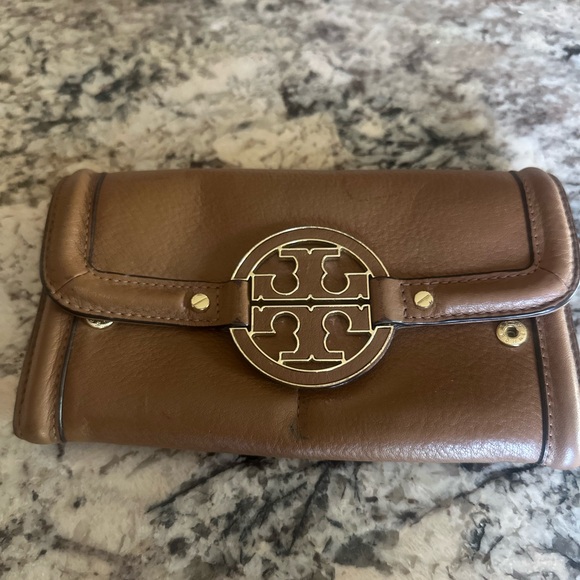 Tory Burch Wallet - Picture 1 of 7